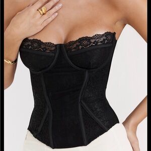 Mistress Rocks Black Lace Underwired Corset